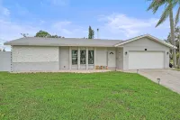 Perfect Sarasota Getaway: Fully Renovated Heated Pool w No Extra Fee -Game Room! - ブティック