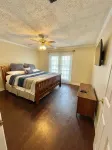Beautiful fully furnished lakefront house - Küvet