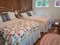 Cute & Cozy! Julian Mt. cabin. Hiking, wineries, brewery.  All season getaway. - Wi-Fi