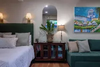 Tropical Hideaway 15 minutes from downtown and beaches! - 3 stjerner
