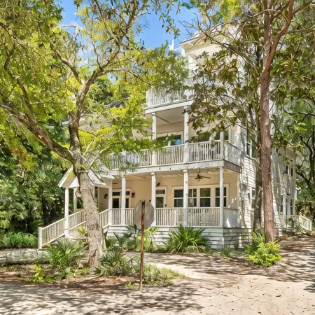 Sleeps 15 Heated Pool Walk to Seaside Roof Top 1 block to Beach + Chairs & Bikes