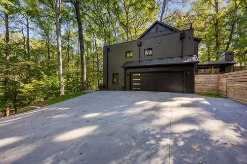 Buckhead Black House Spacious 5 Bedroom Mansion with Heated Pool - Lenox Atlanta - สระว่ายน้ำส่วนตัว