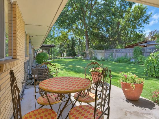 Beautifully updated. Convenient central Boise location