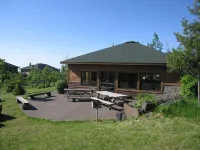 Peaceful 2 Bedroom Retreat with Lake Superior Sunrise Views. Near 3 State Parks! - 4-Star
