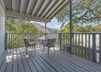 ✨ 3-King Beds / HotTub / EV Charger / Mountain View / Walk to River & Dining - 3-نجوم