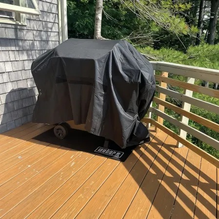 Blue Lobster! 2-Br/1.5 BA with Heat, AC, Deck and Seasonal Dock in Harpswell