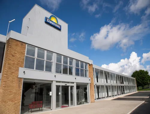 Ramada by Wyndham Milton Keynes - Pet-friendly