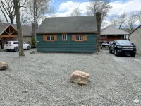 Sunset Cottage - Lakefront Cottage with Private Dock - de charme