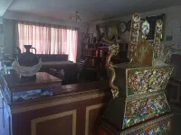 Tingri Baiba Hotel (Everest Avenue) - parking