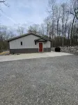 Very nice home minutes from the water in peaceful setting - 3-Star