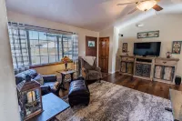 Beautiful Warm and Spacious Home, 3bed/2 full bath - 3-Star