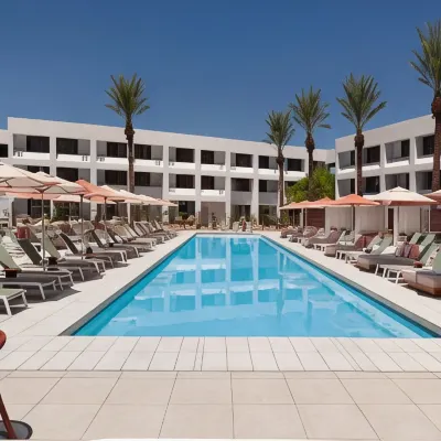 Hotel Solaya Hoteles cerca de Zoológico de Phoenix