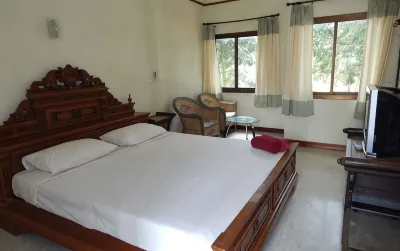 Jinta Hotel Nathon Beach Hotels in Nathon