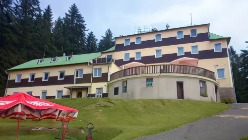 Hotel Gradl - Bãi đậu xe