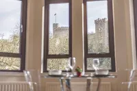 Windsor Castle Views & Parking - By Tempstay - 2 stelle