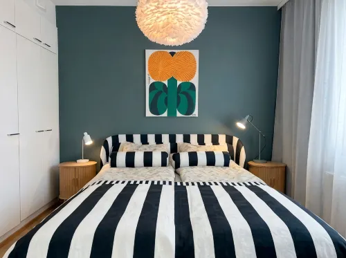 Stylish 1BR Apt with Prime Location - Condos