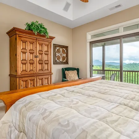 Amazing Sugar Mtn condo with long range layered Mountain View’s.<br>