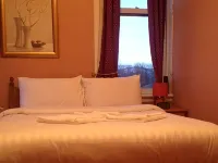 Twin Lions Hotel - 2-Star