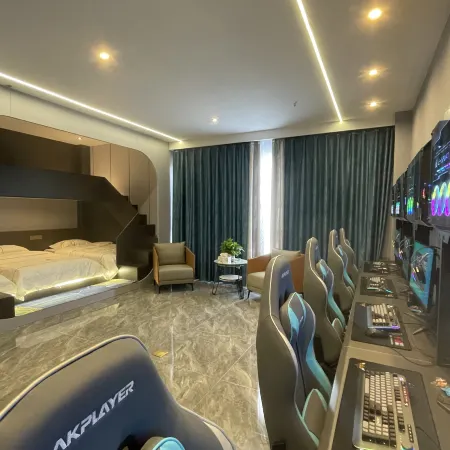 Pomegranate Electric Sports Hotel