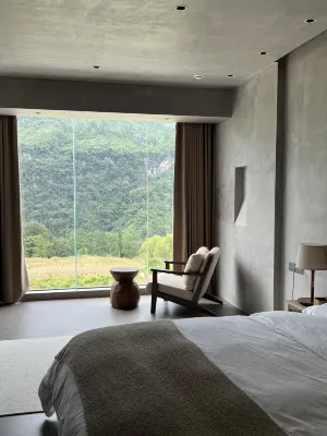 Chongqing Shanlan Zhuyun Homestay Hotels near Longyan City