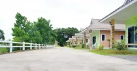 Khowbuysi View Resort Hotels in Na Yai Am