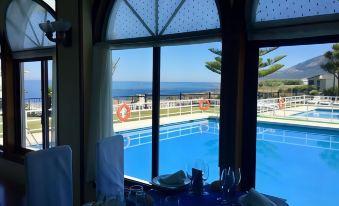 Hotel Restaurante Glasgow - Housity