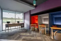 Tru by Hilton Radford Hotels in Radford