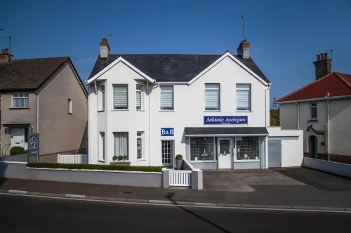Antique House B&B Hotels in Portrush