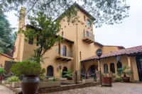 Airport Tower Lodge