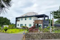 Jeju Dallsoop Guest House Hotels near Kim Tschang-Yeul Museum of Art