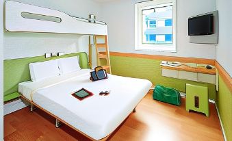 Ibis Budget Bordeaux Lac