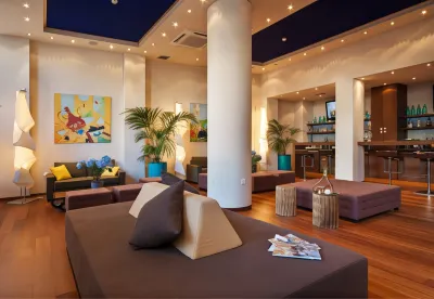 Athens Center Square Hotel فنادق في 