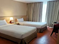 Days Hotel & Suites by Wyndham Jakarta Airport Hotels near Benteng Stadium