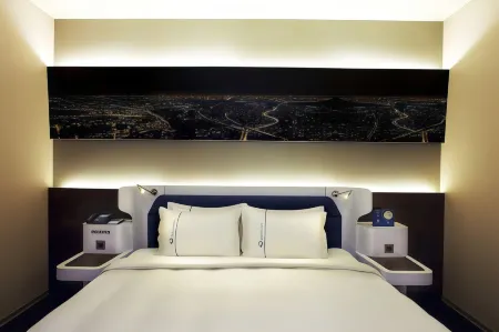 Airline Inn Taichung Green Park Way