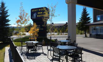 Gray Wolf Inn & Suites