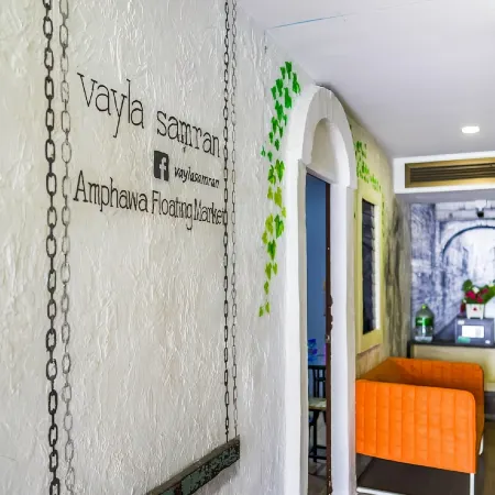 RoomQuest Amphawa VaylaSamran