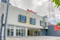 RedDoorz @ Plemburan Jakal 2 Hotels in Kecamatan Depok