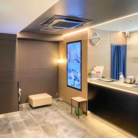 HOTEL LiVEMAX Tokyo Kanda-East Отели рядом с достопримечательностью «Тиёда (специальный район)»