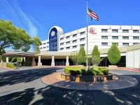 普萊森頓俱樂部希爾頓逸林飯店 Build-A-Bear Workshop附近的飯店