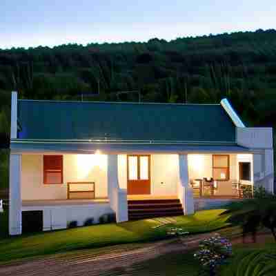 Berluda Farmhouse and Cottages Hotel Exterior