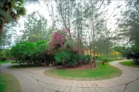 Ocean Spray Hotels in Manjakuppam