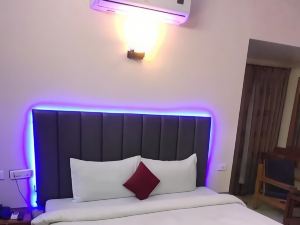 Hotel GK Residency