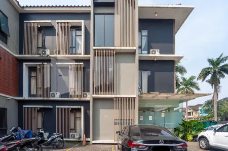 Caseira Citra Raya Syariah Mitra RedDoorz Отели в г. Panongan