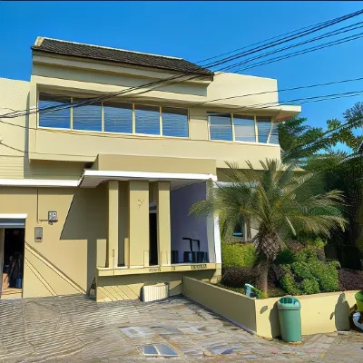 Pondok Raphael Guest House Hotels in Waringinkurung