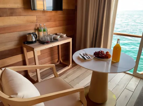 Sisipan Island Water Resort