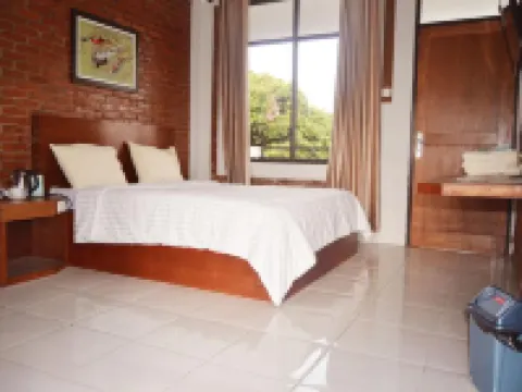 Puri Saras Family Garden Hotel Syariah