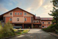 Golf & Spa Kunětická Hora Các khách sạn gần Pardubice Chateau