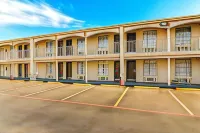 Days Inn by Wyndham Market Center Dallas Love Field