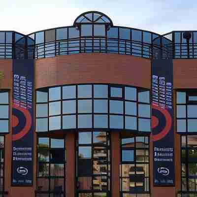 Pullman Toulouse Airport Hotel Exterior