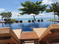 Khanom Beach Resort and Spa